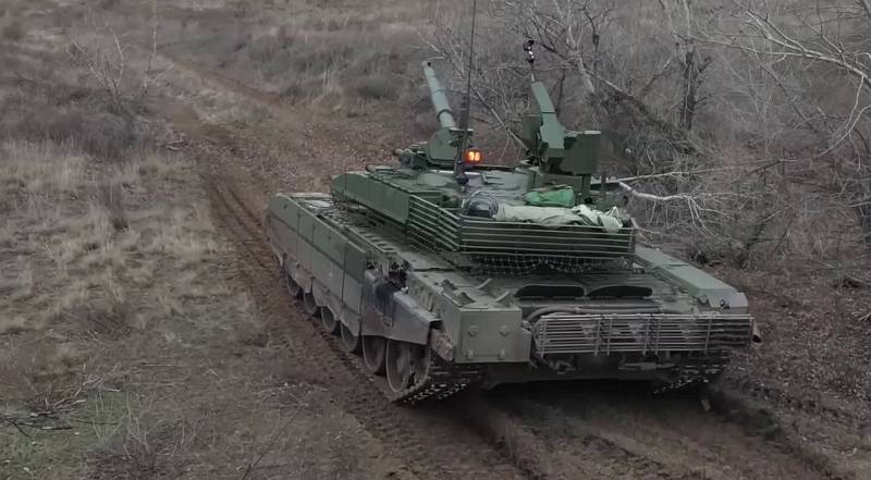 Предлагается вернуться к идее установки на танки «козырьков» для защиты от атаки с дронов