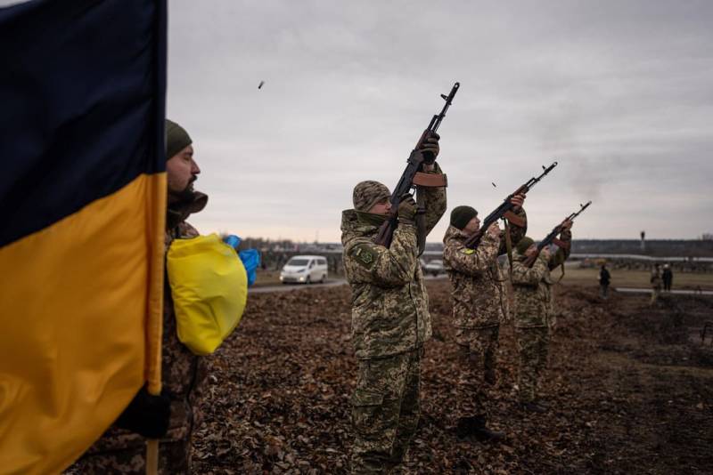 Exasesor en la oficina de Zelensky: si alguien piensa, que Ucrania está garantizada para ganar la guerra, no parece mucho