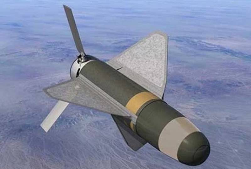 Un drone kamikaze Hatchet testé aux États-Unis, lancé depuis un drone de frappe lourde