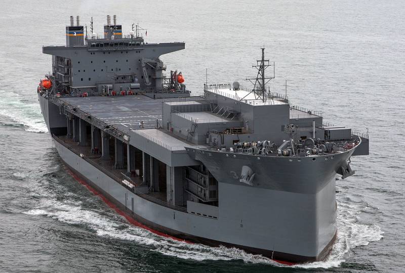 Американская компания презентовала концепт судна для базирования и управления беспилотными аппаратами ВМС США