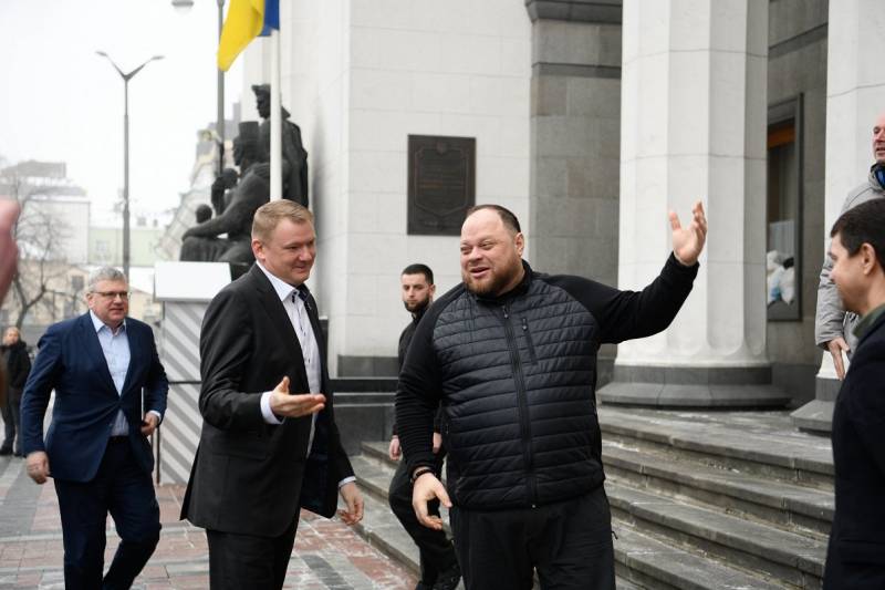 Спикер парламента Латвии в ходе визита в Киев обратился к депутатам Рады на украинском языке