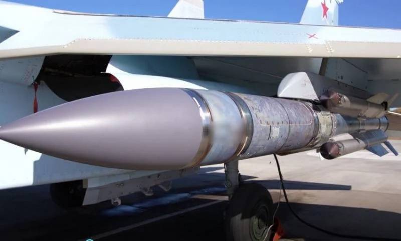 La fuente llamó la razón de la alta eficiencia del uso de misiles para destruir el radar ucraniano.
