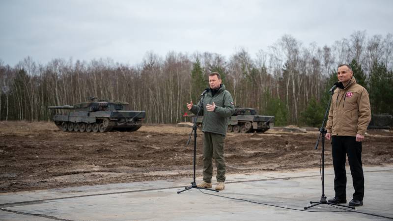 Власти Польши предложили создать склады с боеприпасами на «восточном фланге НАТО» для оперативной отправки на Украину