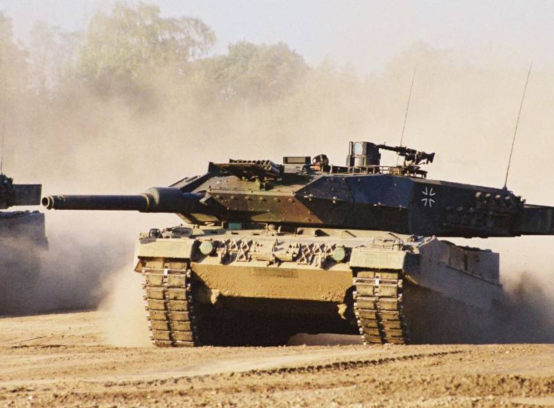 El Ministro de Defensa de Suecia anunció la próxima entrega de tanques Leopard 2A5 y vehículos de combate de infantería CV90 a Ucrania.