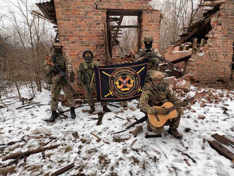PMC战士 «瓦格纳» освободили село Сакко и Ванцетти и продвинулись по дороге Соледар-Северск