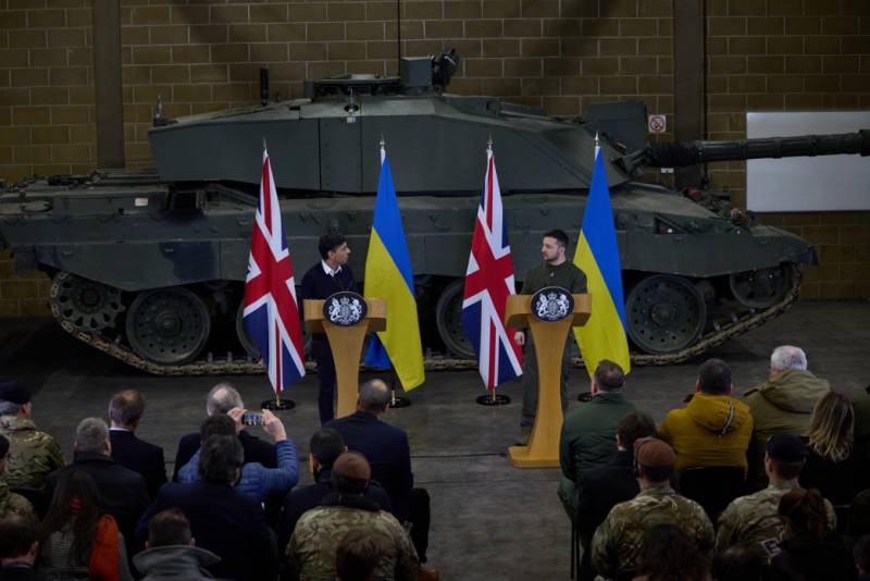 美国分析师: США посадили Украину на «голодную диету», 过度延长坦克的交付