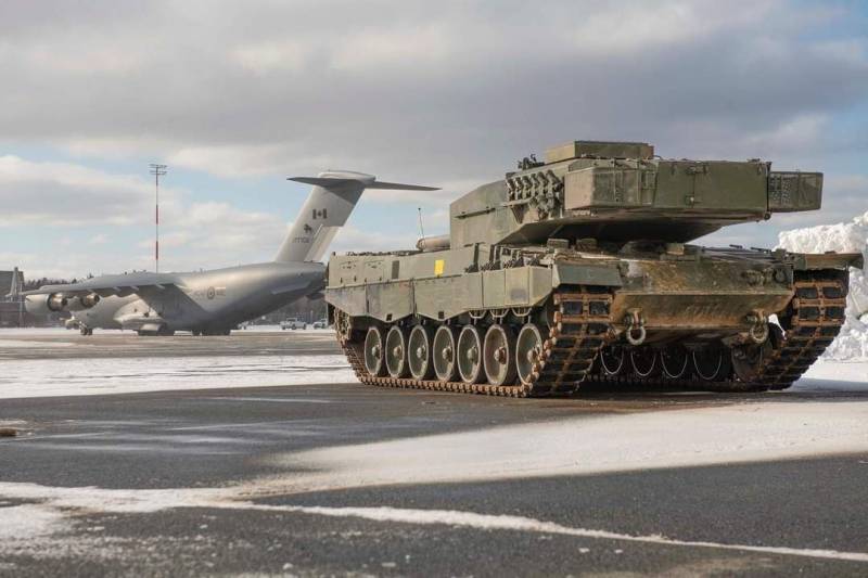 Canadian Air Force military transport plane delivered the first Leopard tank to Poland 2 for Ukraine