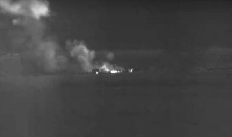 Детонация одного из подводных дронов ВСУ во время попытки прорыва на территорию Севастопольской бухты попала в кадр