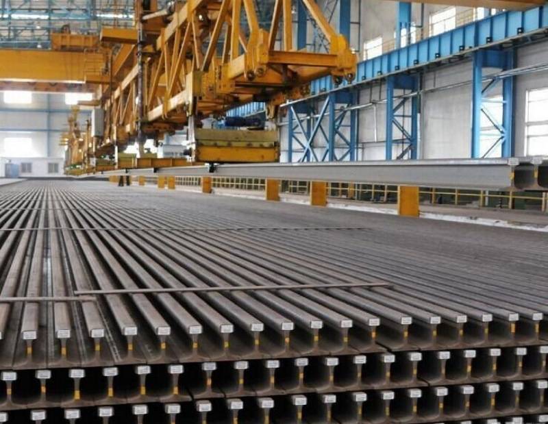 Китай впервые отправил в Европу стальные 50-метровые рельсы для строительства железной дороги