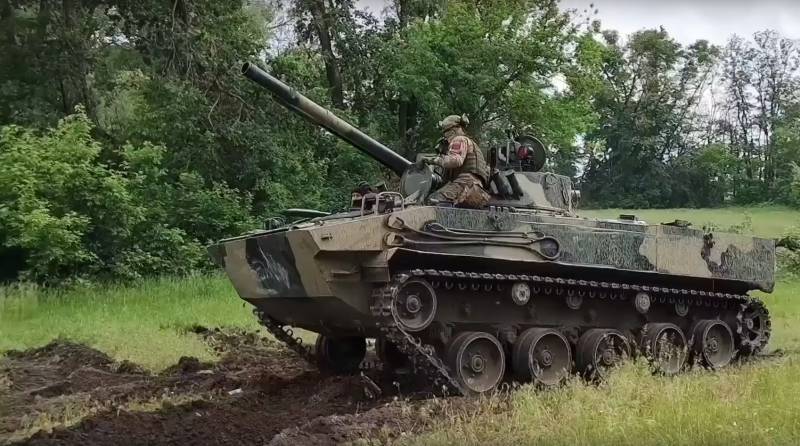 «La combinación de sistemas de armas es inigualable.»: en el comentario de la prensa occidental sobre el trabajo del BMD-4M para destruir el punto de las Fuerzas Armadas de Ucrania desde una larga distancia