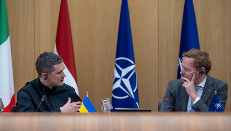 Замминистра обороны киевского режима: Украина получит алгоритм вступления в НАТО на июльском саммите альянса