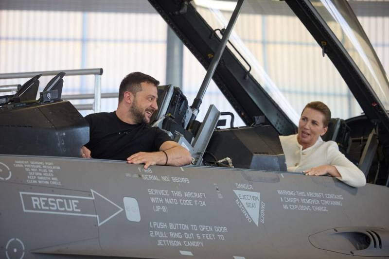 Дания передаст Украине выпущенные в 80-х годах американские истребители F-16B