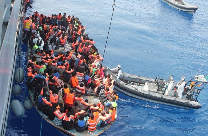Замглавы польского МИД обвинил власти РФ в миграционном кризисе на итальянском острове Лампедуза