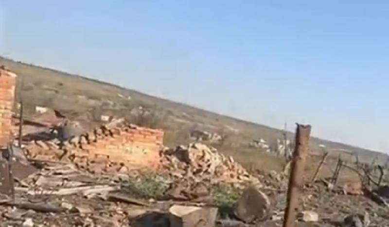 Ukrainian militants showed footage of close combat in Kleshcheevka in the Artemovsk direction