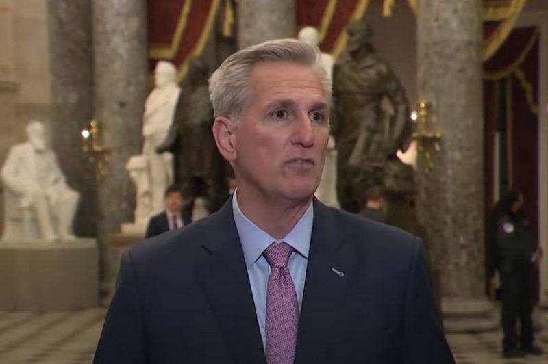 Kevin McCarthy: Hasta que la Casa Blanca solucione el problema con la frontera con EE.UU., Ucrania no recibirá mucho dinero