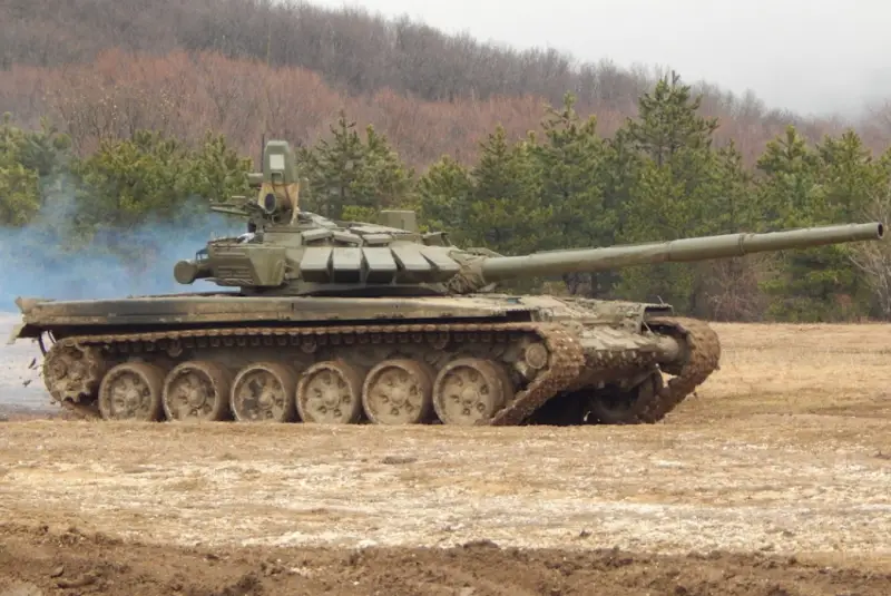 Al oeste de Avdeevka, las Fuerzas Armadas rusas recuperaron del enemigo una ciudad capturada. 2022 Tanque APU T-72