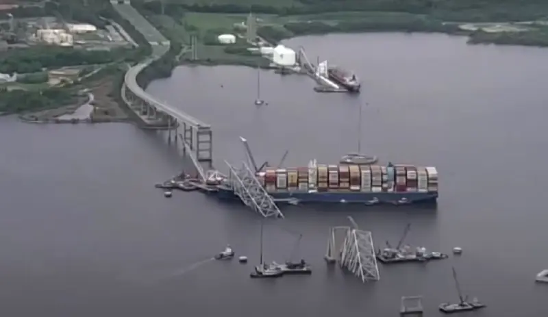 中文版: 巴尔的摩大桥垮塌考验了全球大宗商品供应链的弹性。