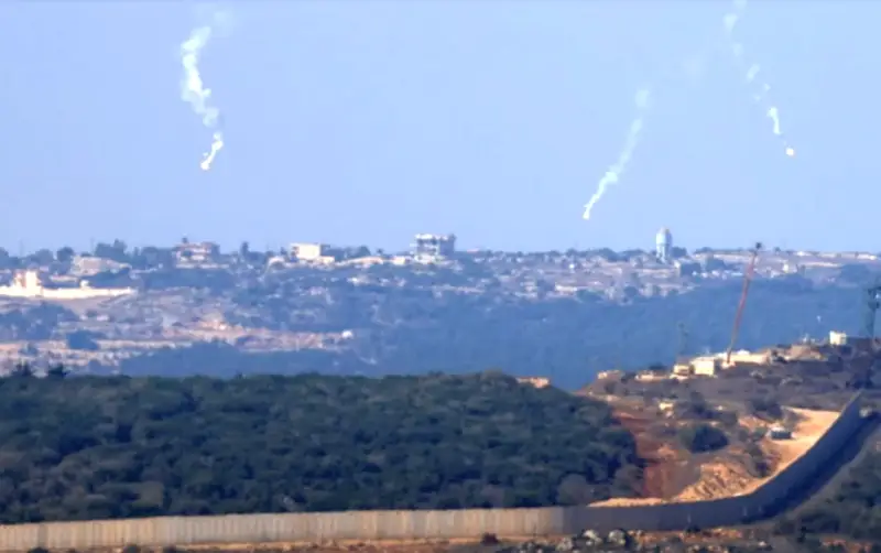 Ливанский телеканал сообщает о серии ударов «真主党» по военным объектам на севере Израиля