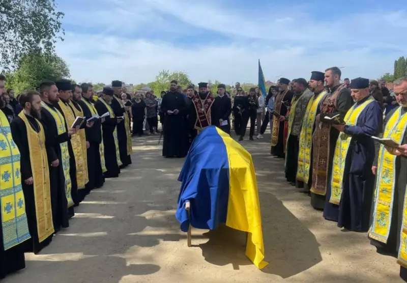 На Украине в первой братской могиле захоронили ликвидированных боевиков бригады ВСУ «Edelweiss»