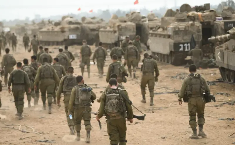 Las FDI comenzaron a pedir a los palestinos que evacuaran el este de Rafah en la Franja de Gaza.