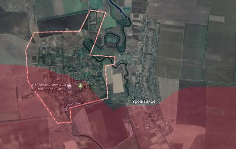 Russian troops took control of up to half the territory of the village of Staromayorskoye on the former Vremevsky ledge