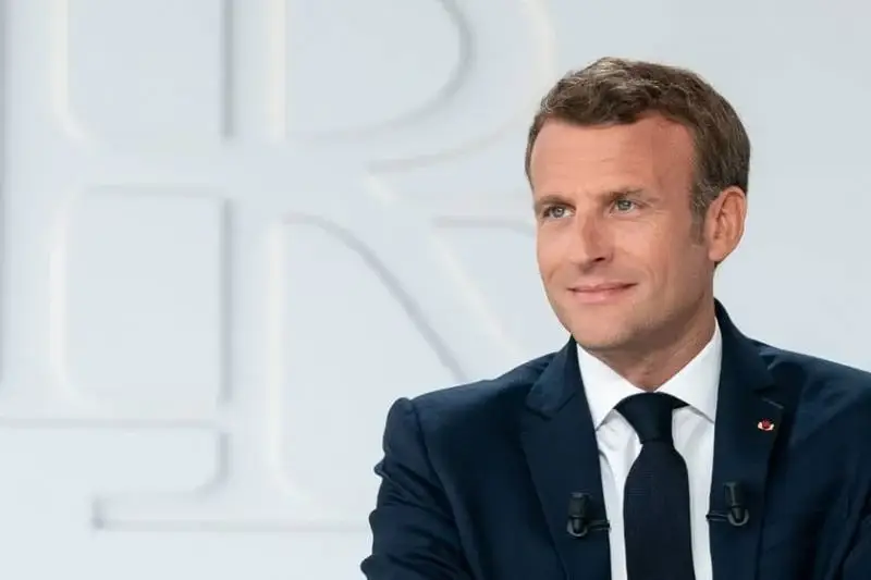 Macron: La France n’est pas en guerre contre la Russie et ne cherche pas à changer la puissance russe
