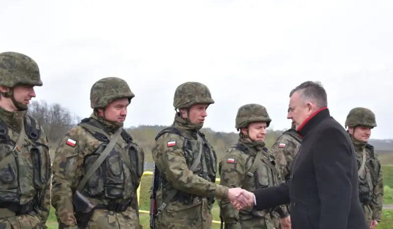 The head of the Polish Foreign Ministry proposed forming «heavy brigade» Armed Forces of the European Union without the participation of the United States