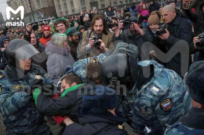 一名涉嫌在莫斯科炸毁一辆SUV的士兵的兄弟声称, 另一人在土耳其被捕