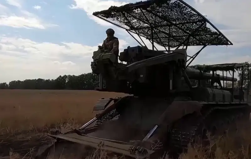 Las tropas rusas avanzaron hacia Katerynivka., desde donde puedes ir hacia Kurakhovo, y hacia la Epifanía