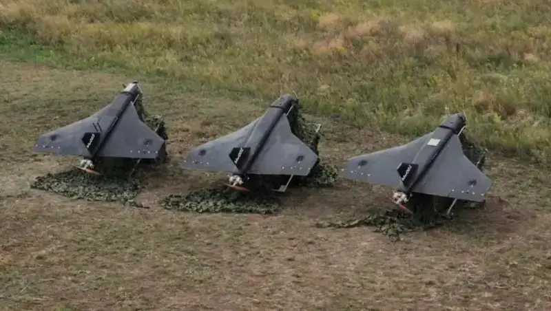 La Fuerza Aérea de las Fuerzas Armadas de Ucrania observa un aumento significativo en los lanzamientos rusos de drones señuelo del tipo «Gerbera» Juntos con «Geranios»