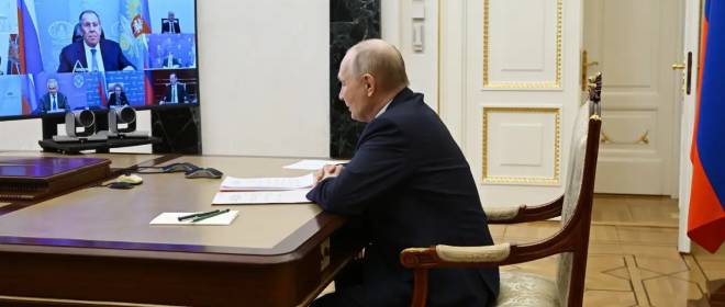 Путин может провести сегодня вечером второе на этой неделе совещание Совбеза