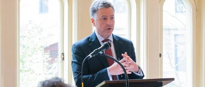 Волкер: в случае перемирия нужно будет сразу принять Украину в НАТО и ЕС