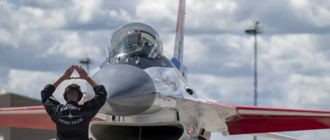 КСИР опубликовал кадры пусков иранских ракет по базам США в арабских странах