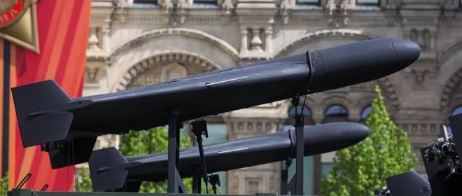 Российские «Герани» начали охоту на украинские самолёты и вертолёты в воздухе