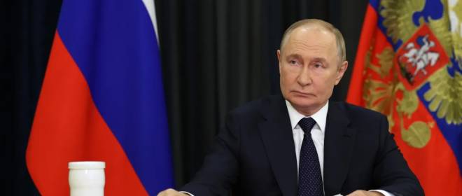 Владимир Путин подписал указ об увеличении штатной численности армии России
