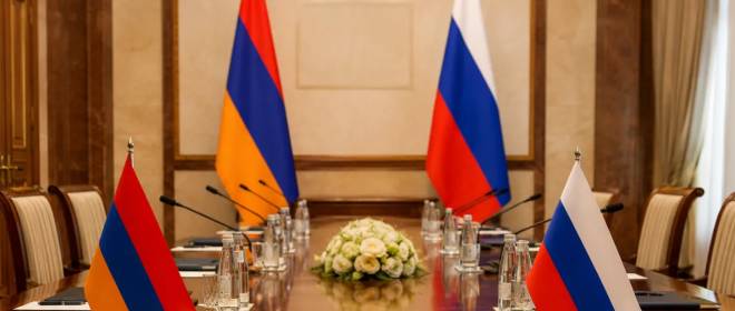 Дипломатический демарш: МИД РФ вызвал посла из Армении в Москву для консультаций