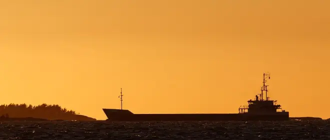 Евросоюз намерен запретить транспортировку российской нефти