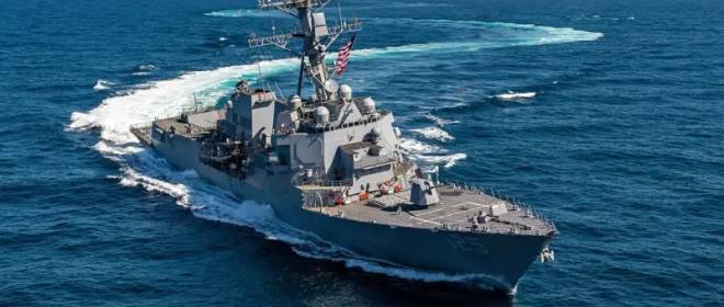 Prasa amerykańska: Amerykański okręt wojenny zniszczył 65 celów Houthi podczas operacji na Morzu Czerwonym