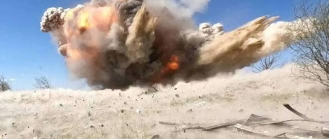 Эксперты обсуждают боеприпас, ударивший по Кременчугу с расстояния около 200 км