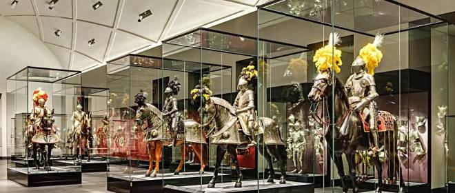 «Доспехи эпохи заката»: очень красивые, «золотые» и тяжелые!