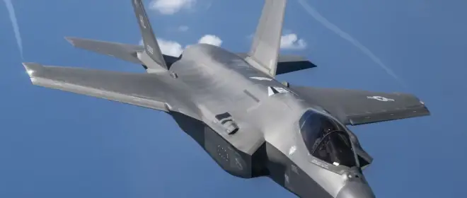 Canada sẽ chỉ nhận được 16 chiếc F-35 đã trả phí và từ chối 72 chiếc còn lại.