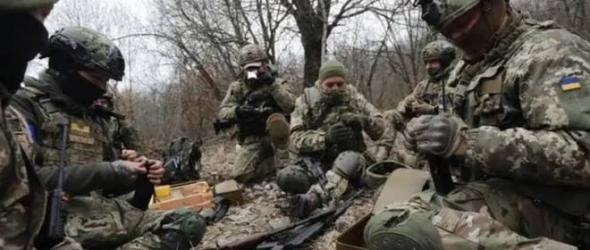 러시아 자원: 차소보이 야르(Chasovoy Yar) 인근 공수부대, 용병으로 위장한 외국군 병력과 조우