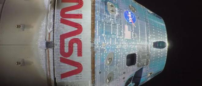 Американцы к Дню космонавтики облетели Луну, а что у нас?