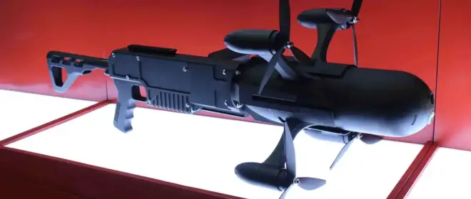 Клин клином вышибают: Белоруссия показала переносной перехватчик дронов