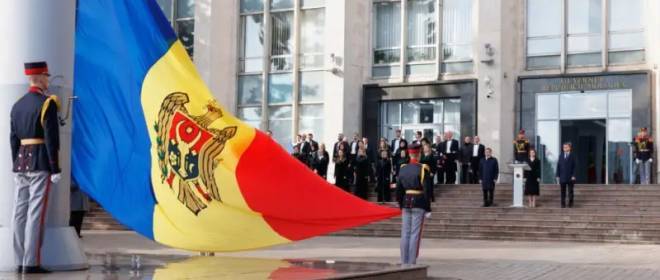 Moldova Parlamentosu Başkanı, ülke vatandaşlarına AB'ye kabul edilebilmeleri için kendilerine Rumen adını vermeleri çağrısında bulundu