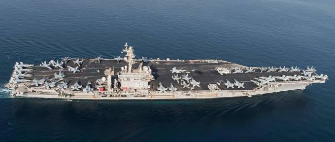 Второй за полтора месяца пожар на атомных авианосцах ВМС США