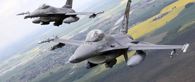 La Russie a averti les États-Unis que tout chasseur F-16 apparaissant au-dessus de l’Ukraine serait considéré comme un porteur d’armes nucléaires.