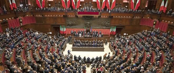 Правящая коалиция парламента Италии предложила план снятия санкций с России