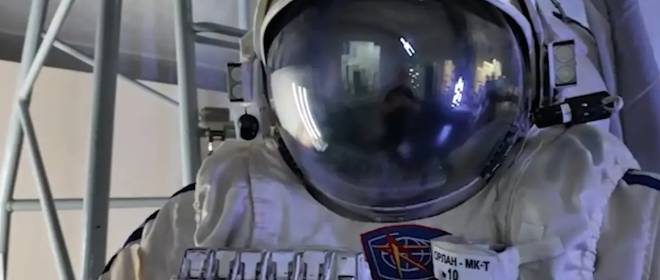 Новейшие скафандры серии «Орлан-МКС» – космические корабли в миниатюре