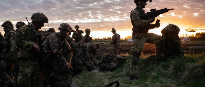 Зеленский: Украина хотела бы, чтобы на передовой стояли войска стран Запада